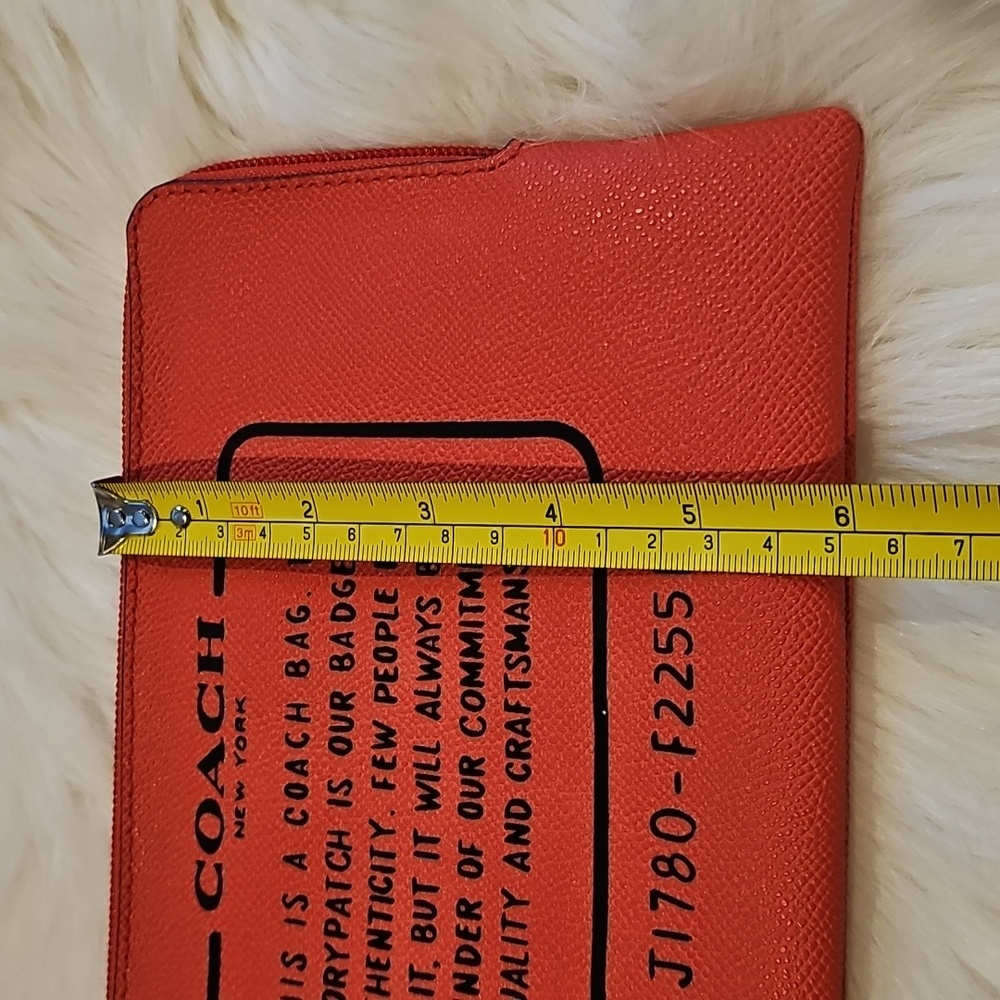 NWT Coach City Wristlet Pouch - Picture 11 of 11